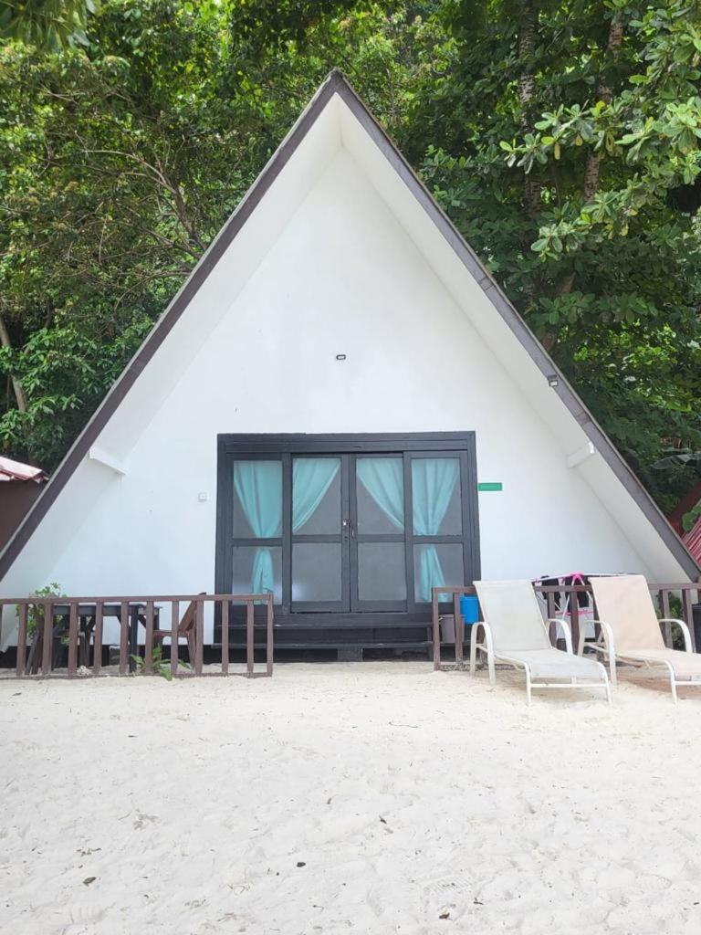 Dewati Roomstay B&B Lang Tengah 외부 사진