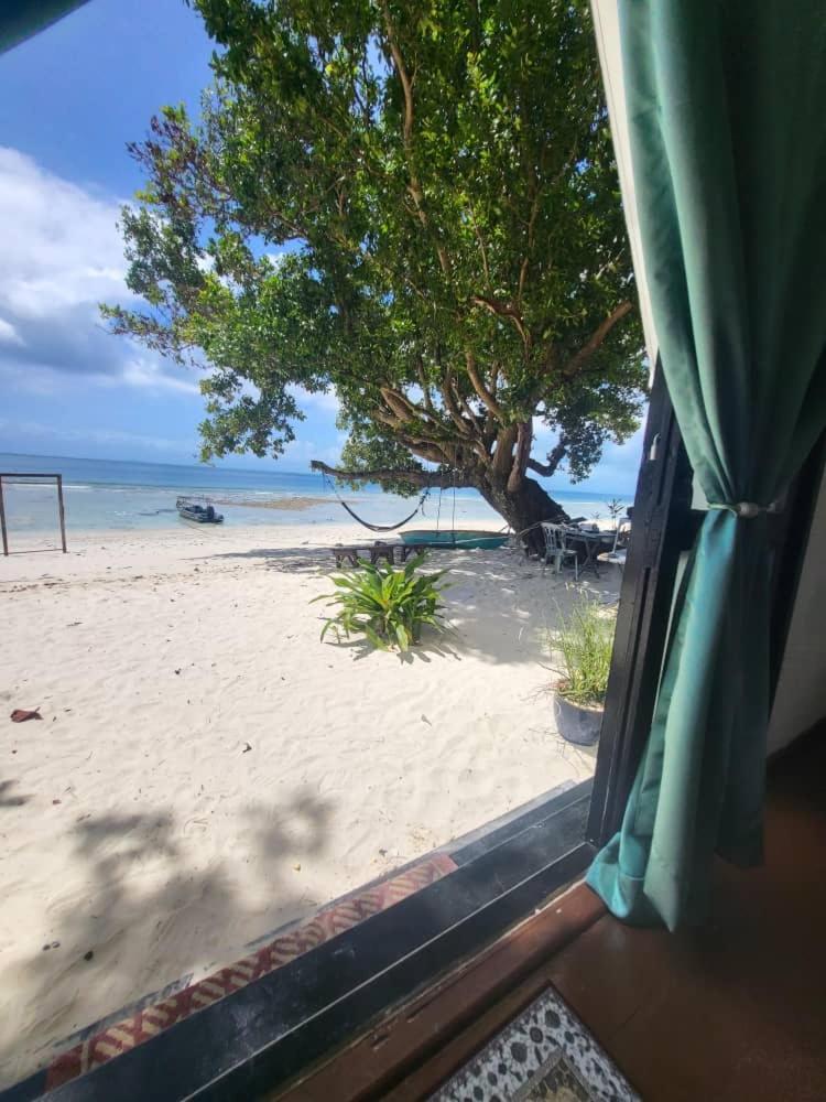 Dewati Roomstay B&B Lang Tengah 외부 사진