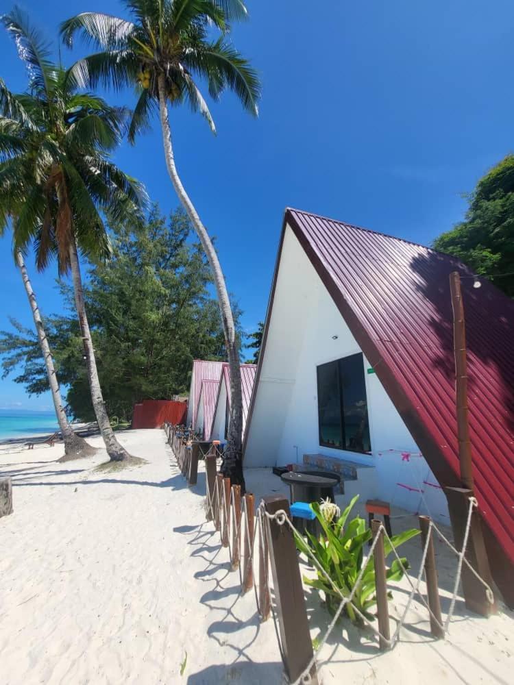 Dewati Roomstay B&B Lang Tengah 외부 사진